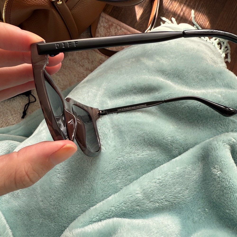 Tortoise Shell Sunglasses - image 3